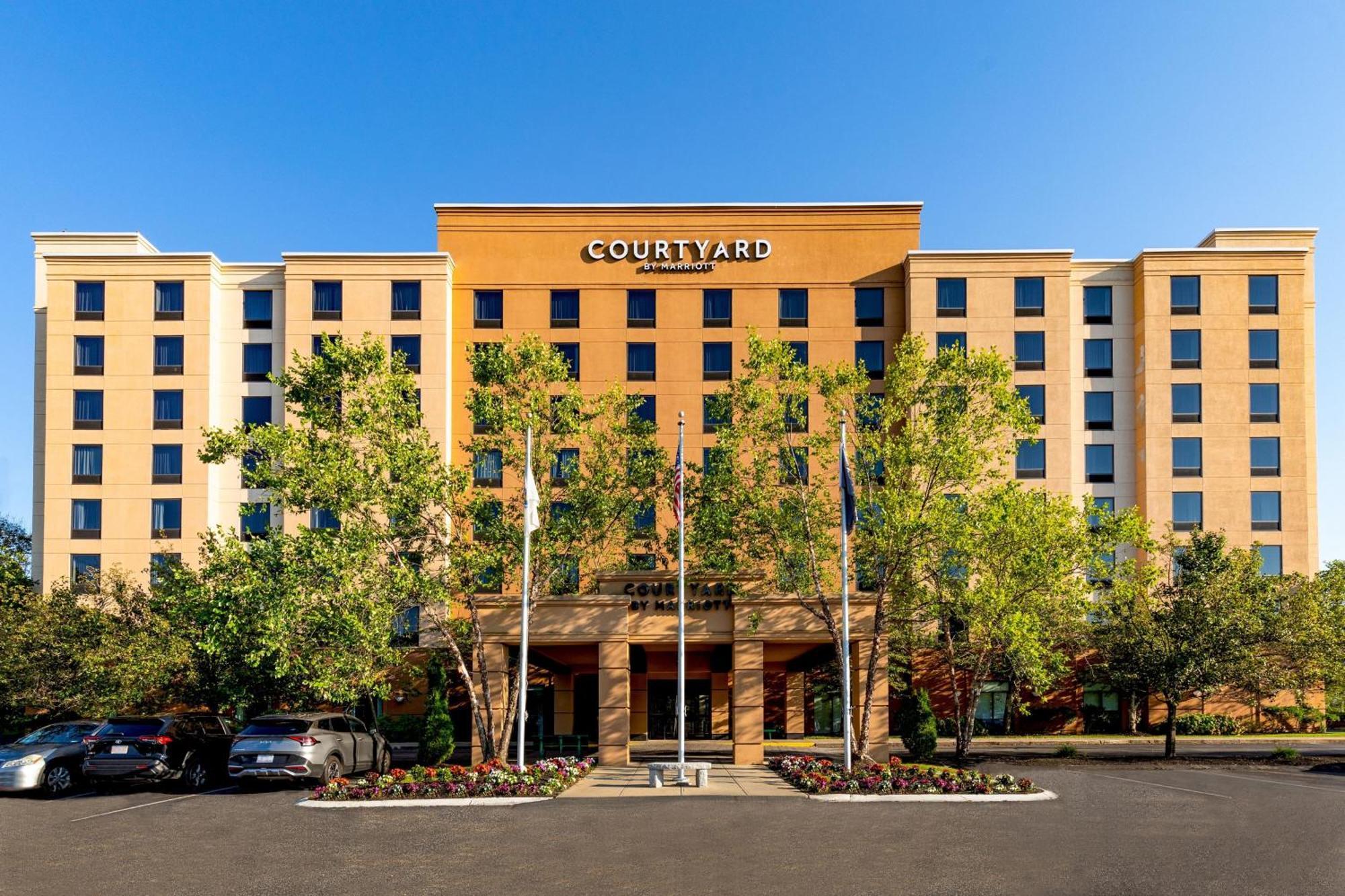 Courtyard By Marriott Boston Billerica Bedford Hotel Exterior photo