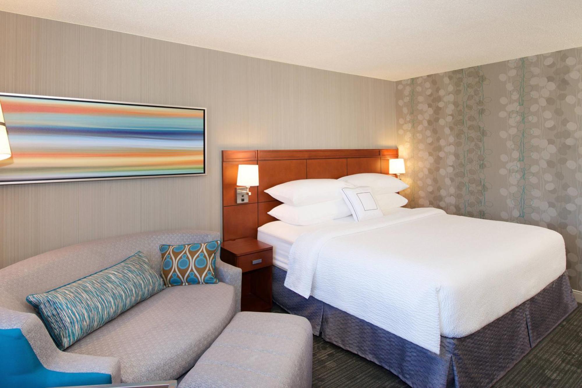 Courtyard By Marriott Boston Billerica Bedford Hotel Exterior photo